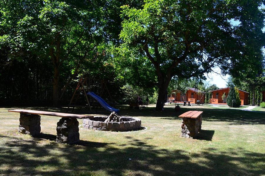 Domki Pod Orzechem Villa Kołczewo Exteriör bild
